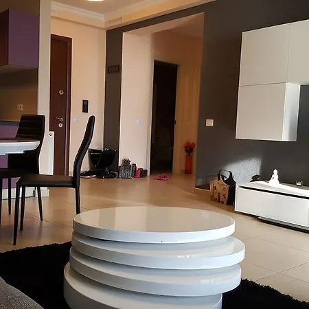 Solid House * Mamaia