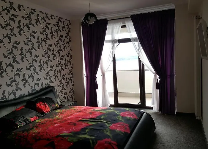 Apartment Solid House Mamaia